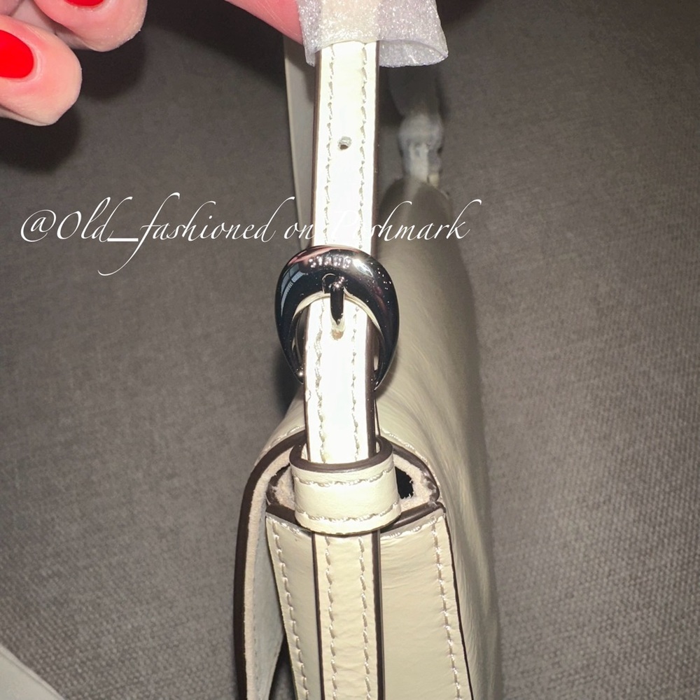 Price Firm - STAUD Harlow Leather Shoulder Bag - Picture 9 of 11